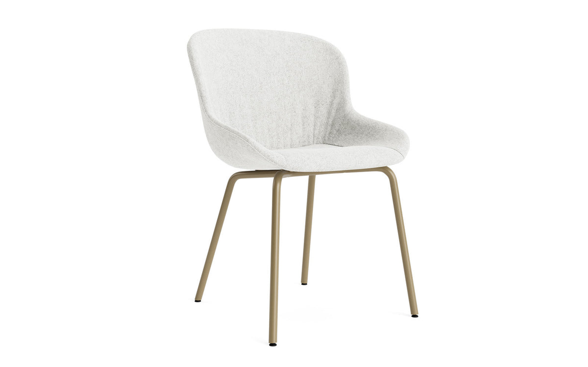 Hyg Comfort Stuhl Vollpolster Sand stahl Hallingdal in Hallingdal 110 präsentiert im Onlineshop von KAQTU Design AG. Stuhl ist von Normann Copenhagen