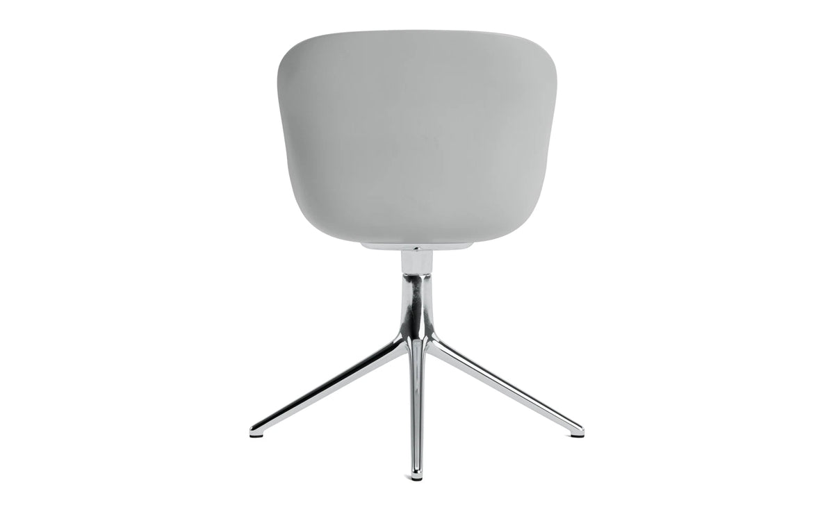 Hyg Drehstuhl 4B gepolstert Alu Grau/Remix in Remix 133 präsentiert im Onlineshop von KAQTU Design AG. Drehstuhl ist von Normann Copenhagen