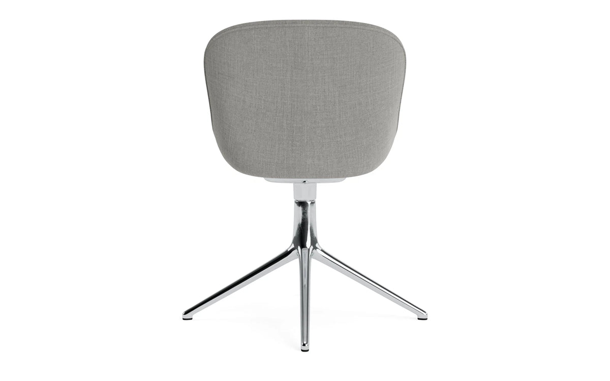 Hyg Drehstuhl gepolstert 4B aluminium Remix in Remix 133 präsentiert im Onlineshop von KAQTU Design AG. Drehstuhl ist von Normann Copenhagen