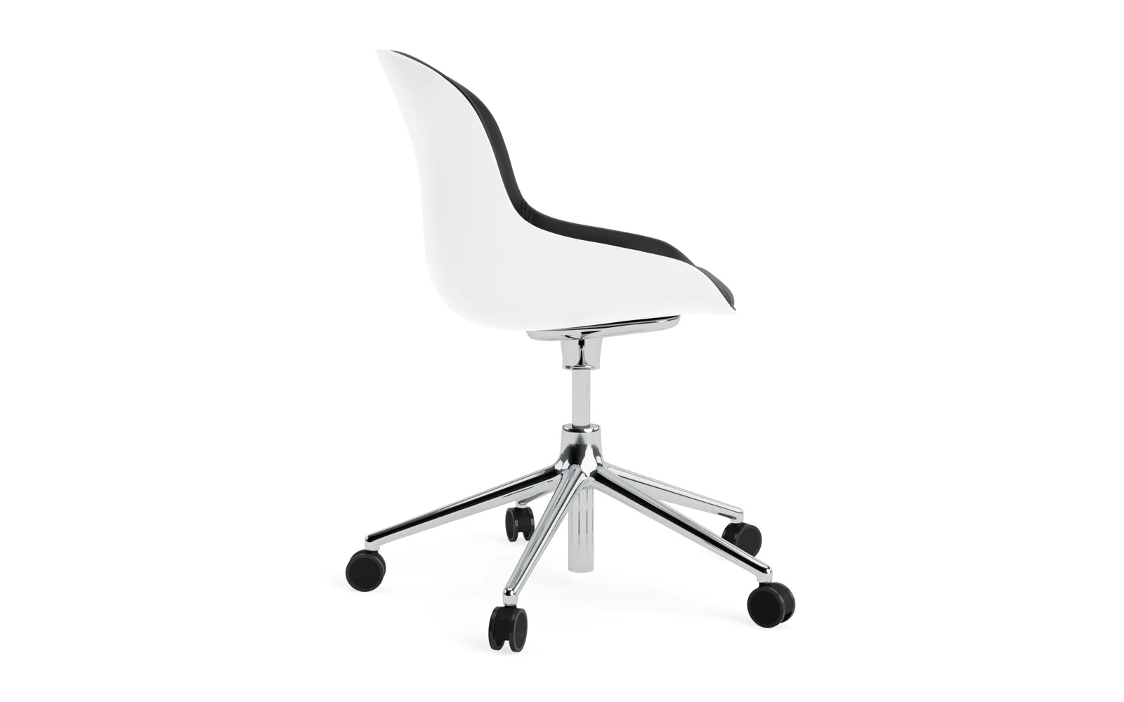 Der Hyg Drehsessel in Weiß von Normann Copenhagen vereint Hygge-Gemütlichkeit mit modernem Design. Perfekt für stilvolle Räume.