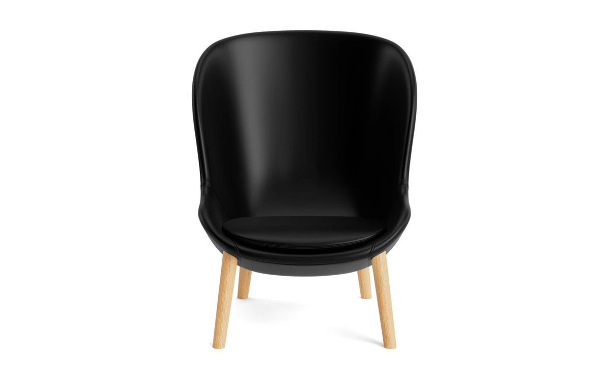 Hyg Lounge-Sessel Hoch Eiche Ultra Leder in Ultra 41599 präsentiert im Onlineshop von KAQTU Design AG. Sessel ist von Normann Copenhagen