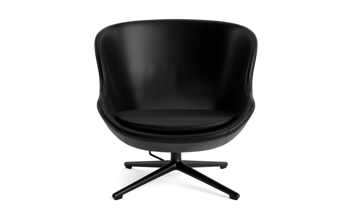 Hyg Lounge-Sessel Niedrig mit Drehgestell schwarzes Aluminium Tilt Ultra in Ultra 41599 präsentiert im Onlineshop von KAQTU Design AG. Drehsessel ist von Normann Copenhagen