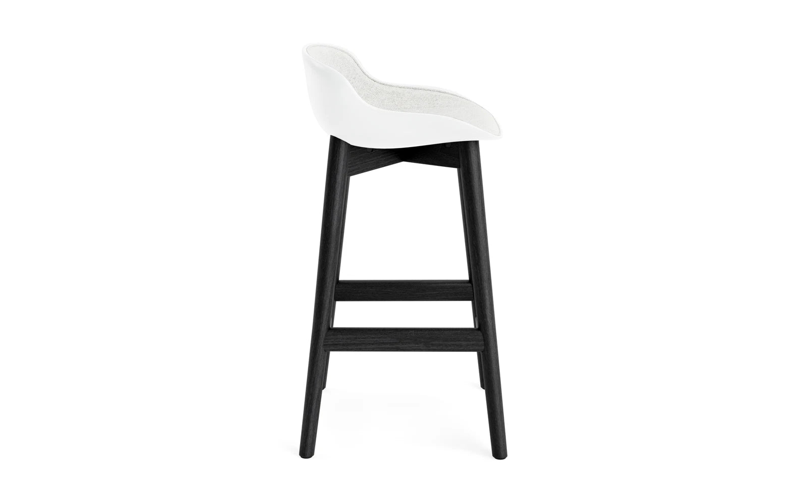 Hyg Barhocker 65 cm Polster Schwartze Eiche Weiss/Hallingdal in Hallingdal 110 präsentiert im Onlineshop von KAQTU Design AG. Barstuhl ist von Normann Copenhagen