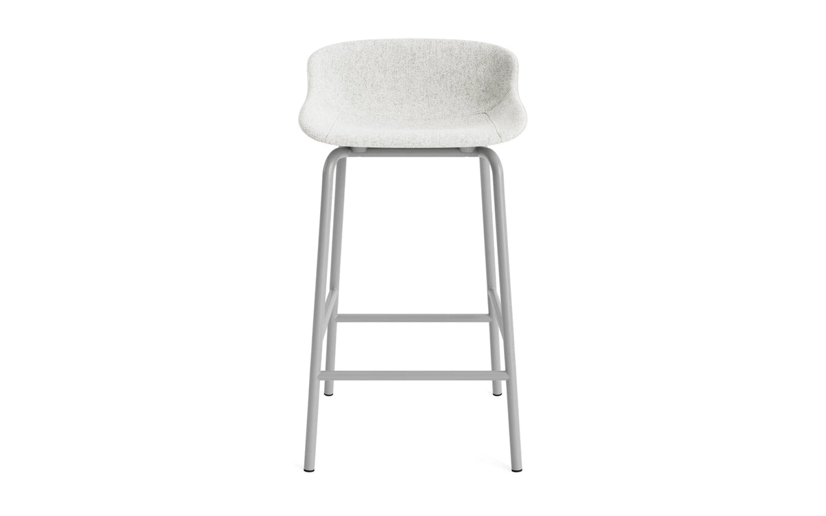 Hyg Barhocker 65 cm Vollpolster Stahl Grau/Hallingdal in Hallingdal 110 präsentiert im Onlineshop von KAQTU Design AG. Barstuhl ist von Normann Copenhagen