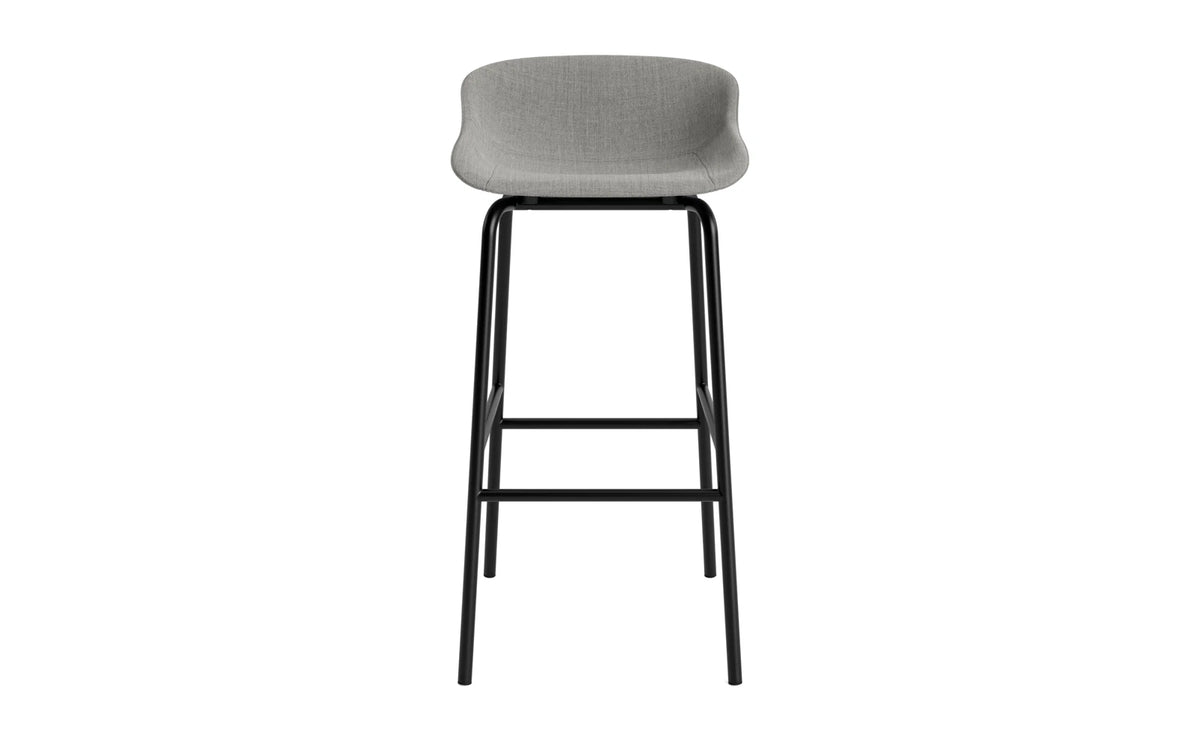 Hyg Barhocker 75 cm gepolstert schwarzes Stahl Remix in Remix 133 präsentiert im Onlineshop von KAQTU Design AG. Barhocker ist von Normann Copenhagen