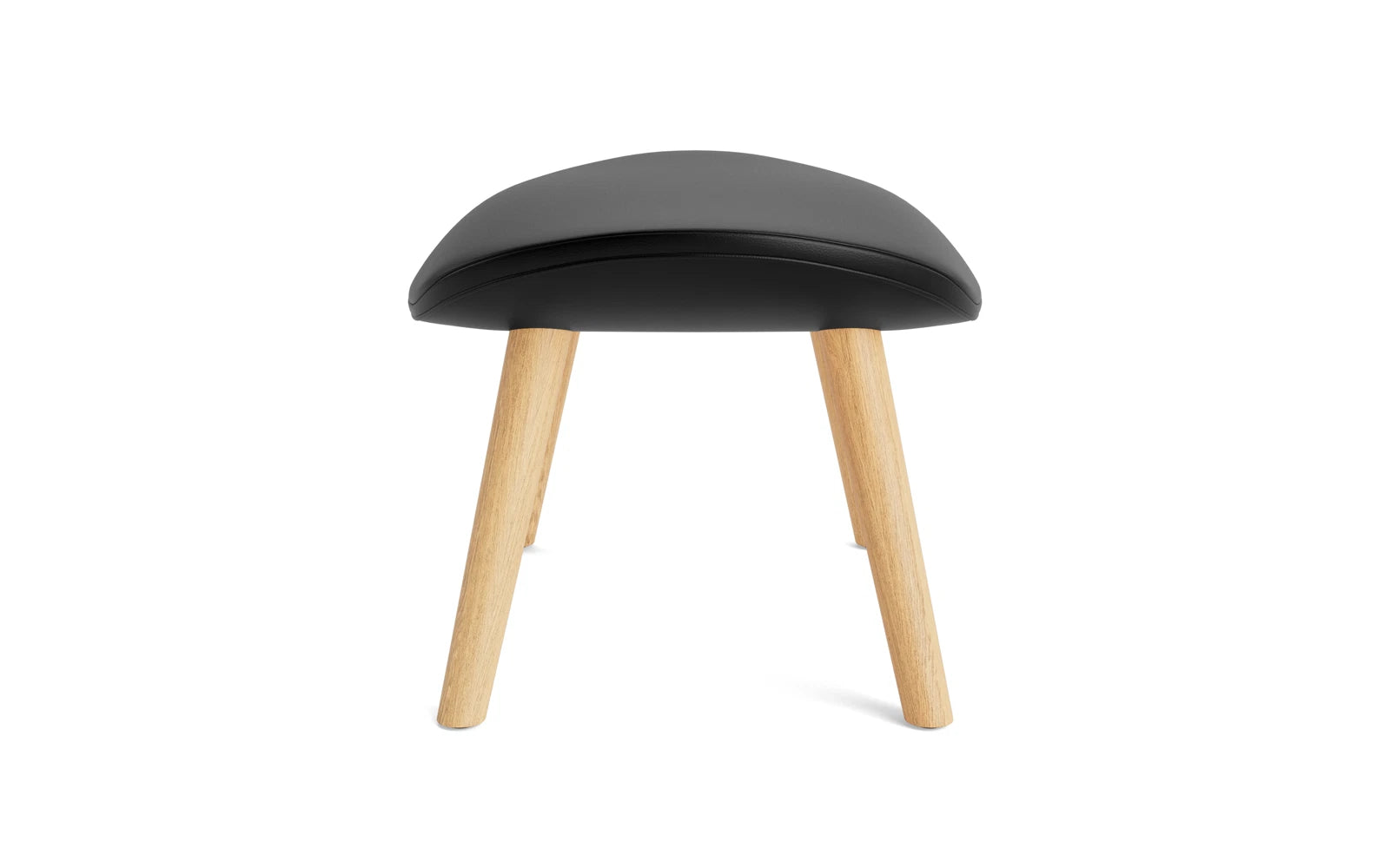Hyg Fusshocker Eiche Ultra in Ultra 41599 präsentiert im Onlineshop von KAQTU Design AG. Ottoman ist von Normann Copenhagen