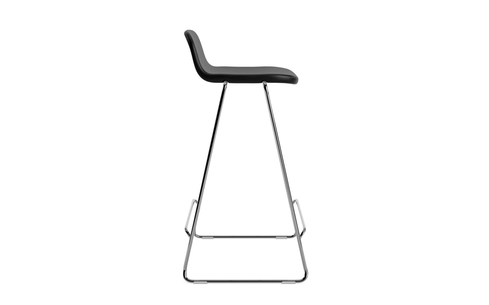 Just Barhocker 65 cm mit Lehne, gepolstert, Chrom/ Ultra in Ultra 41599 präsentiert im Onlineshop von KAQTU Design AG. Barstuhl ist von Normann Copenhagen
