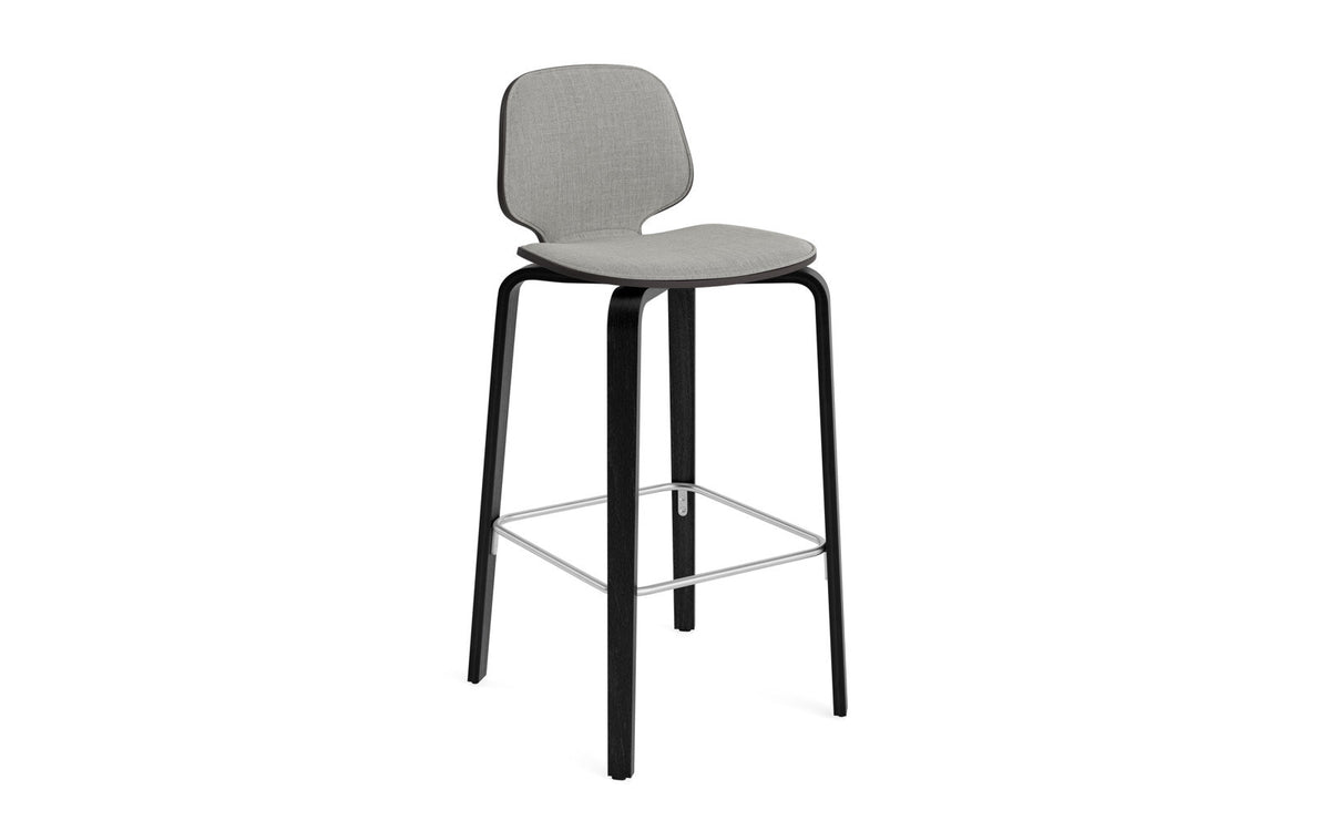 My Chair Barhocker 75 cm Frontpolster schwarz/Remix in Remix 133 präsentiert im Onlineshop von KAQTU Design AG. Barstuhl ist von Normann Copenhagen