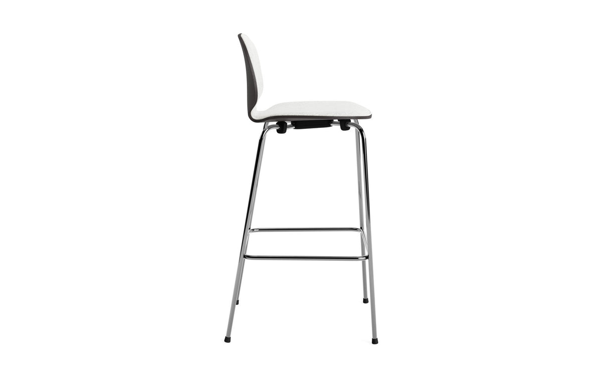 My Chair Barhocker 75 cm Frontpolster in Hallingdal 110 präsentiert im Onlineshop von KAQTU Design AG. Barstuhl ist von Normann Copenhagen