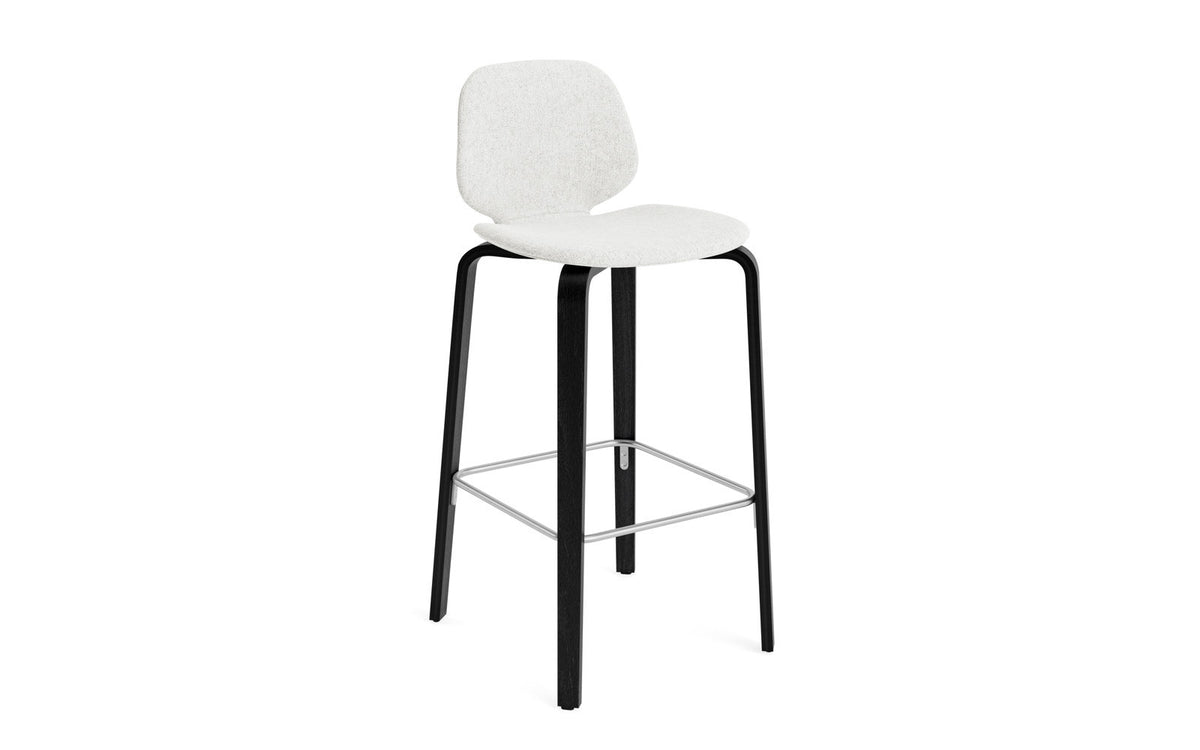My Chair Barhocker 75 cm vollpolster holz in Hallingdal 110 präsentiert im Onlineshop von KAQTU Design AG. Barstuhl ist von Normann Copenhagen