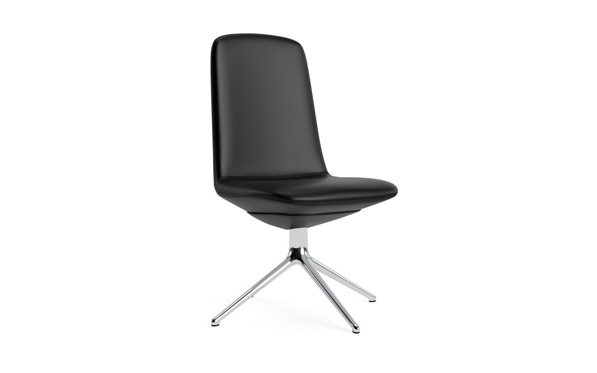 Off Chair niedrig mit Drehgestell 4B aluminium Ultra in Ultra 41599 präsentiert im Onlineshop von KAQTU Design AG. Bürostuhl ist von Normann Copenhagen