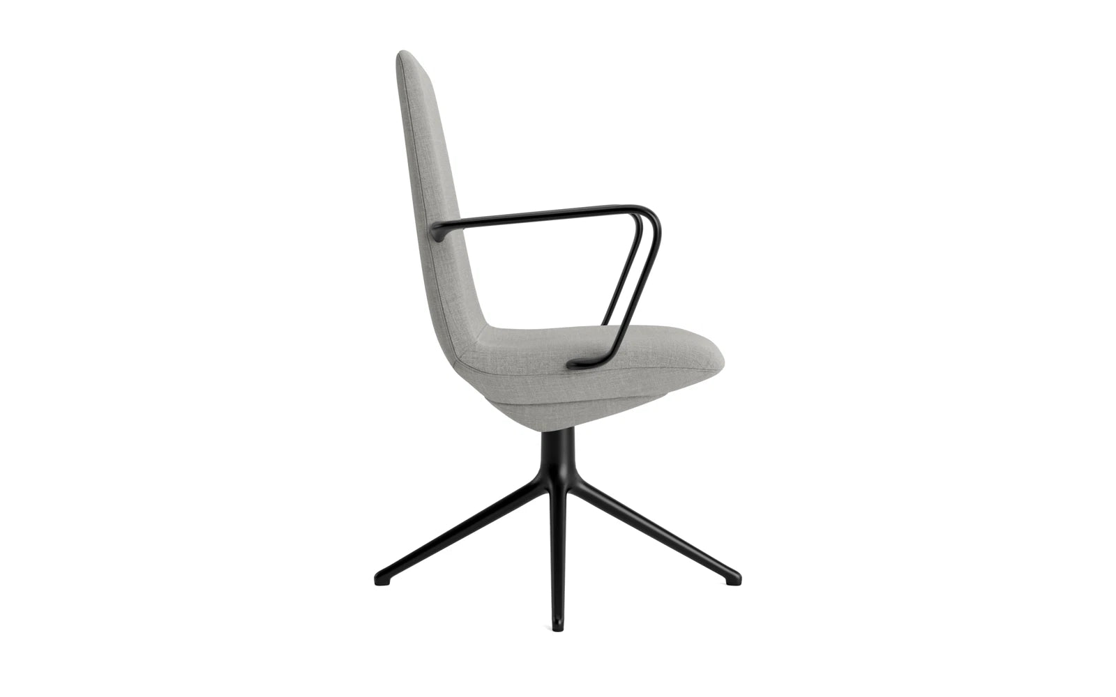 Off Armchair niedrig mit Drehgestell 4B Schwartz aluminium Remix in Remix 133 präsentiert im Onlineshop von KAQTU Design AG. Bürostuhl ist von Normann Copenhagen