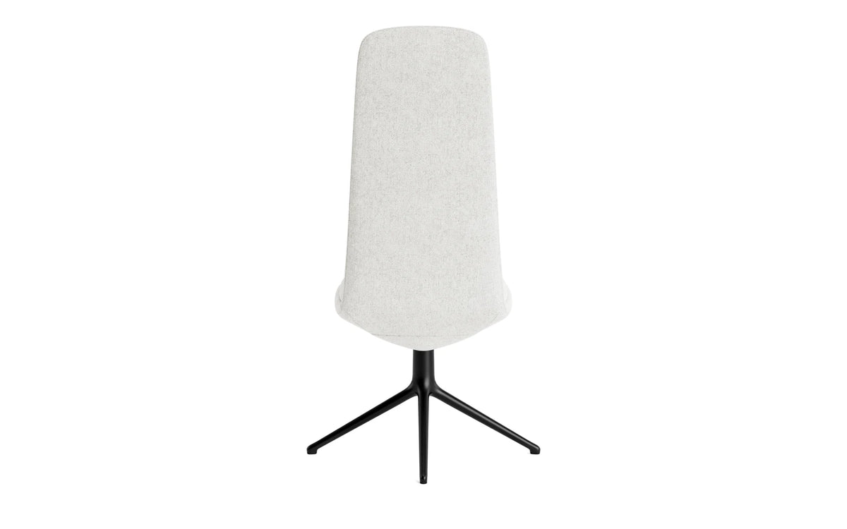 Off Chair Hoch mit Drehgestell 4B schwarze aluminium mit Kissen Hallingdal in Hallingdal 110 präsentiert im Onlineshop von KAQTU Design AG. Bürostuhl ist von Normann Copenhagen