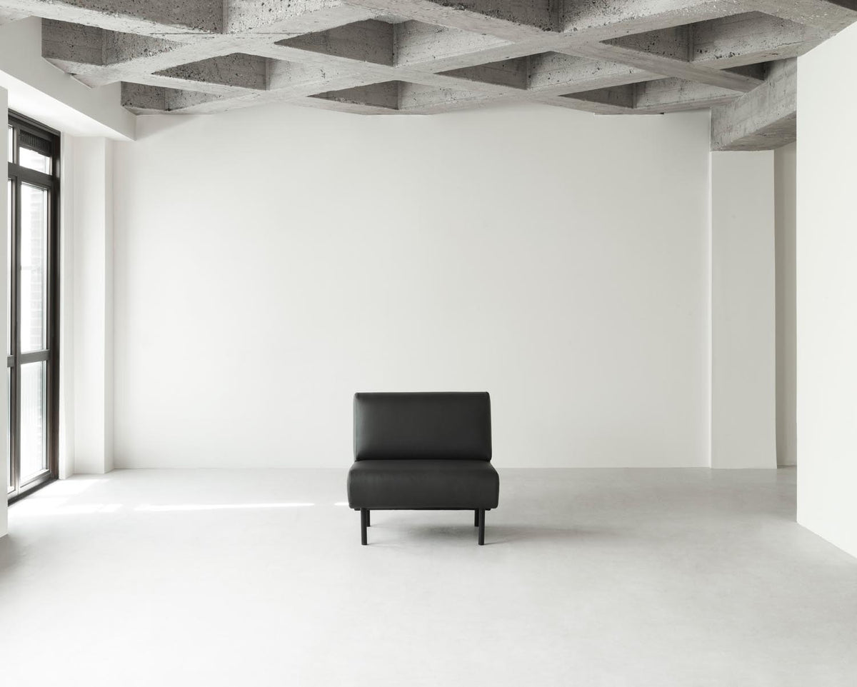 Frame Sofa 80 cm Ultra Leder in  präsentiert im Onlineshop von KAQTU Design AG. Sessel ist von Normann Copenhagen