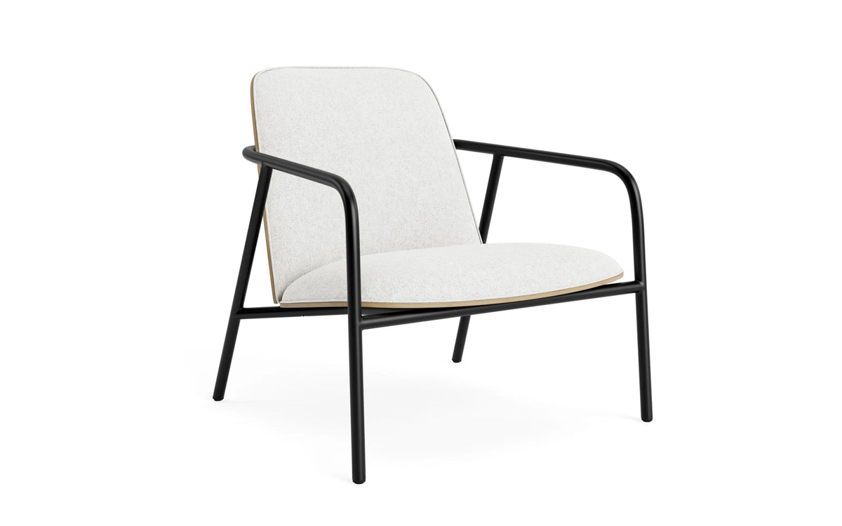 Pad Lounge-Sessel schwarzem Stahl Eiche/Hallingdal in Hallingdal 110 präsentiert im Onlineshop von KAQTU Design AG. Drehsessel ist von Normann Copenhagen