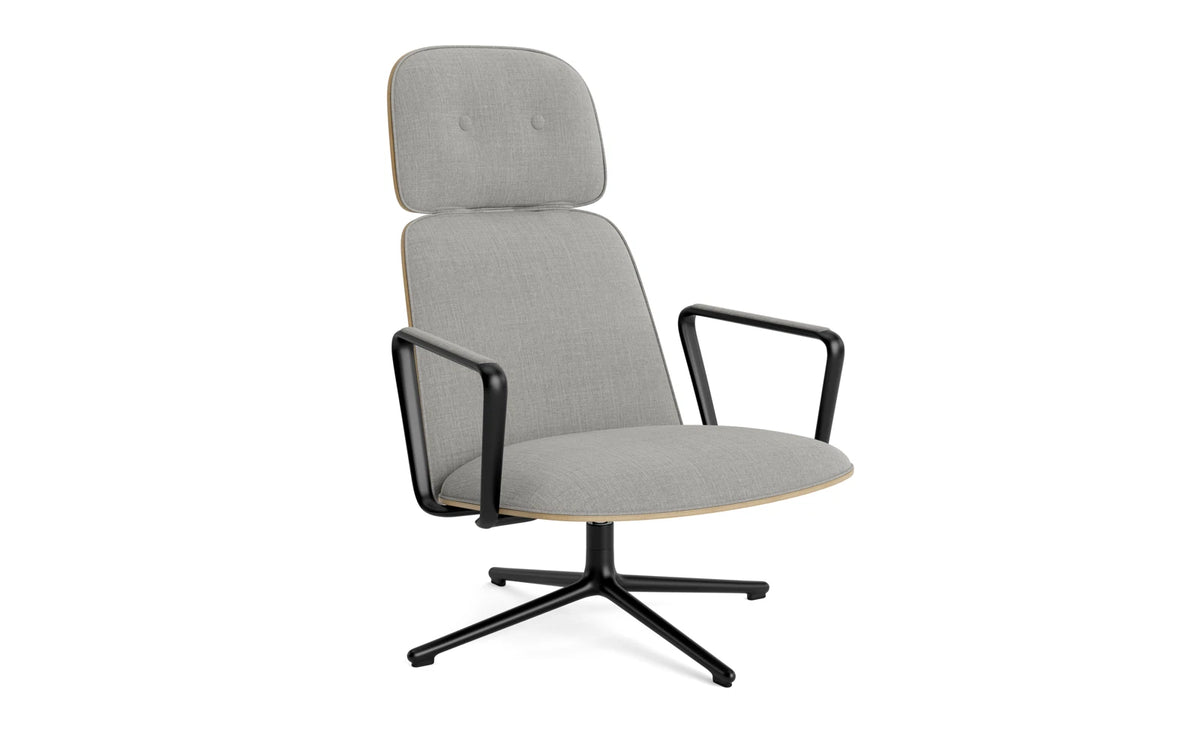 Pad Lounge-Sessel hoch mit Drehgestell Schwarz Alu Eiche/Remix in Remix 133 präsentiert im Onlineshop von KAQTU Design AG. Drehsessel ist von Normann Copenhagen