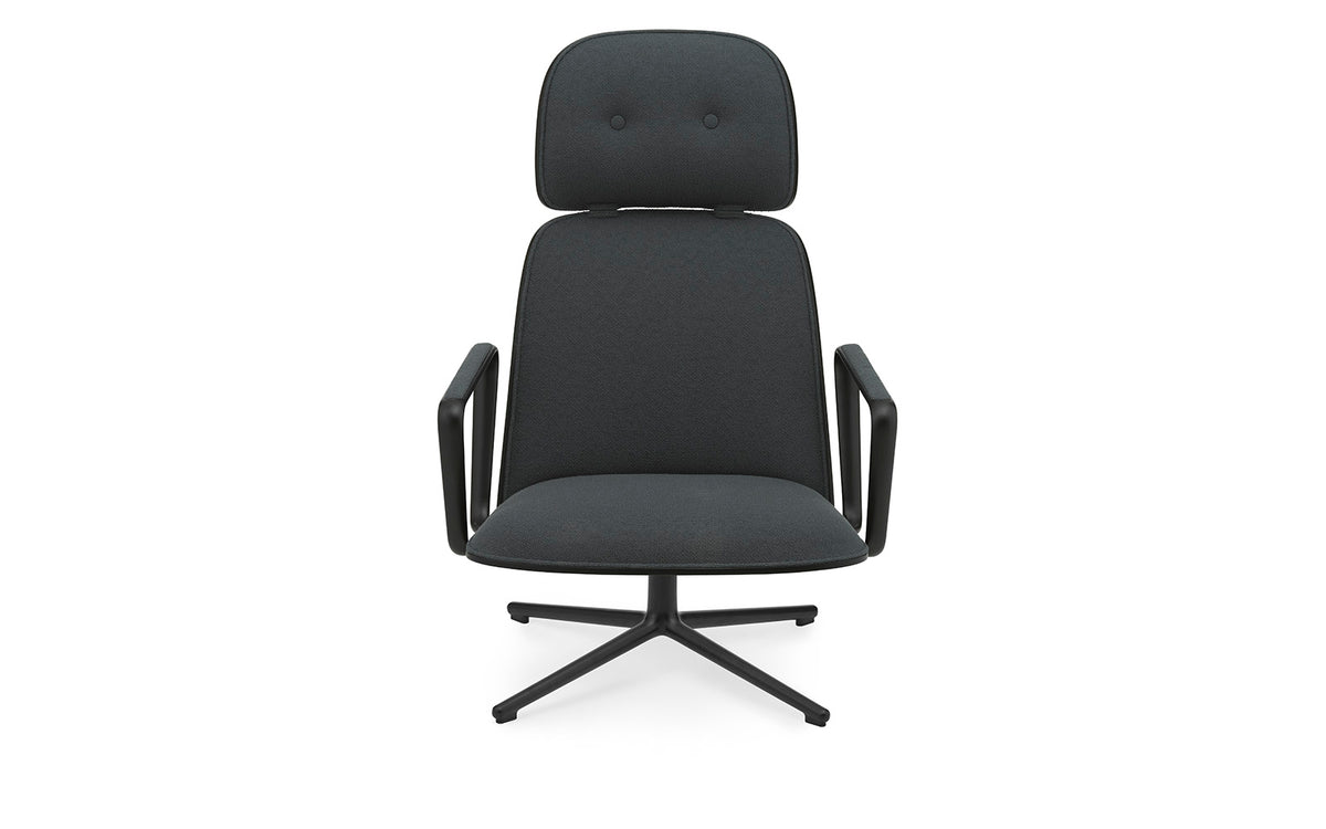 Pad Lounge-Sessel hoch mit Drehgestell Schwarz Alu Schwarz/Yoredale in  Yoredale UDA25 präsentiert im Onlineshop von KAQTU Design AG. Drehsessel ist von Normann Copenhagen