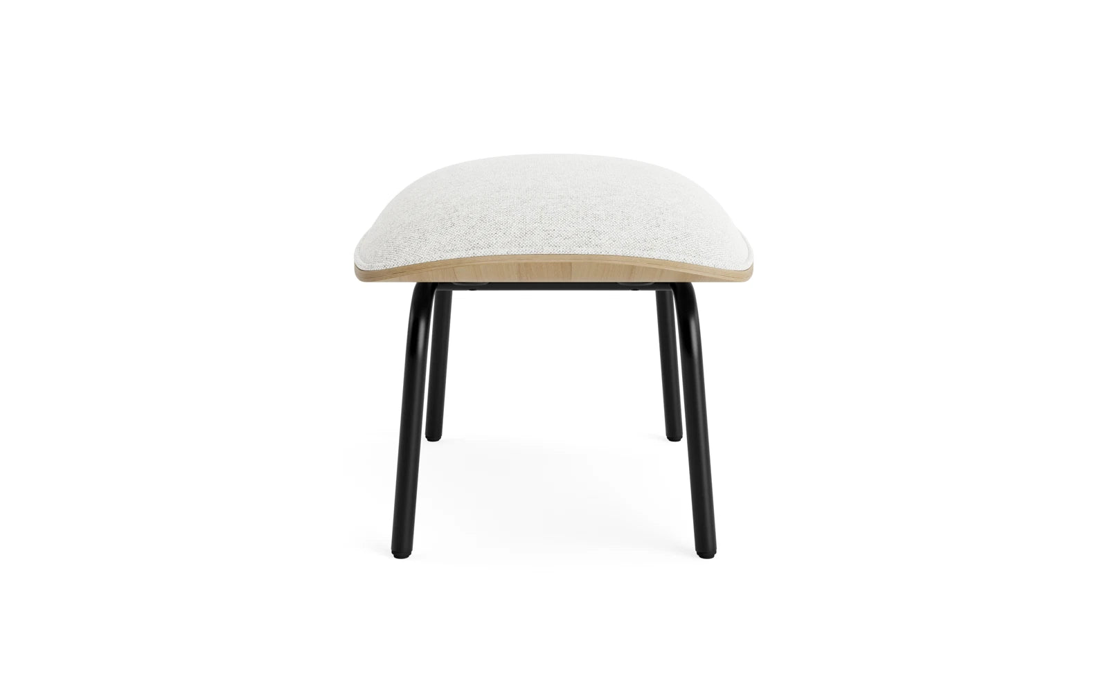 Pad Fusshocker schwarzem Stahl Eiche/Hallingdal in Hallingdal 110 präsentiert im Onlineshop von KAQTU Design AG. Ottoman ist von Normann Copenhagen