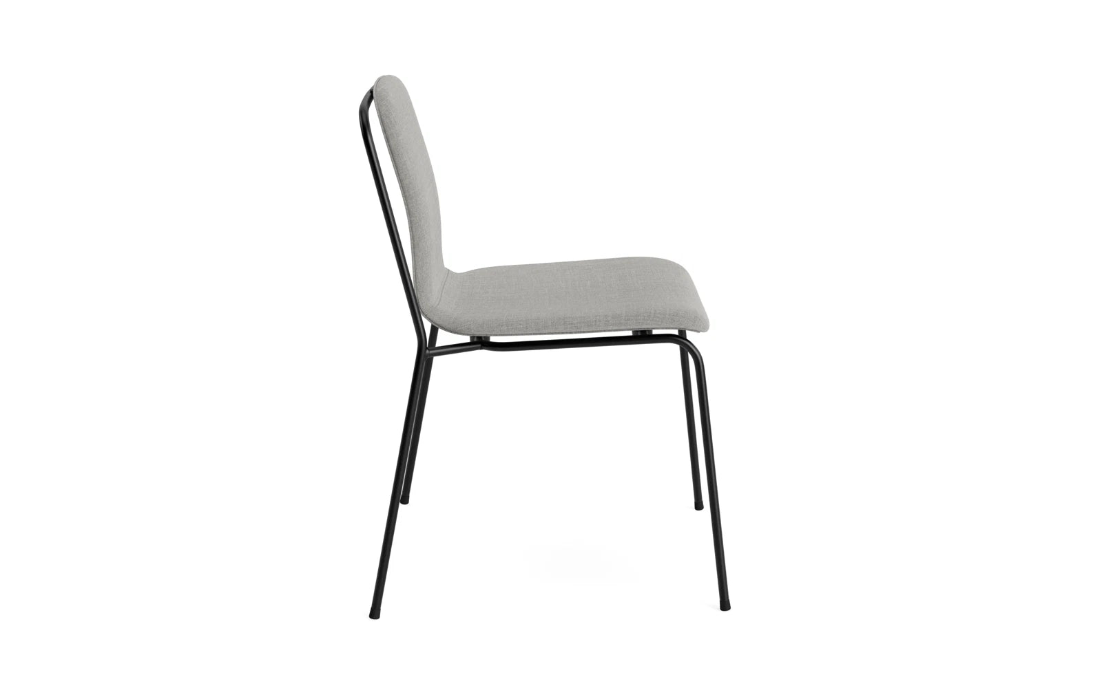 Studio Stuhl gepolstert, Schwarz Stahl/Remix in Remix 133 präsentiert im Onlineshop von KAQTU Design AG. Stuhl ist von Normann Copenhagen