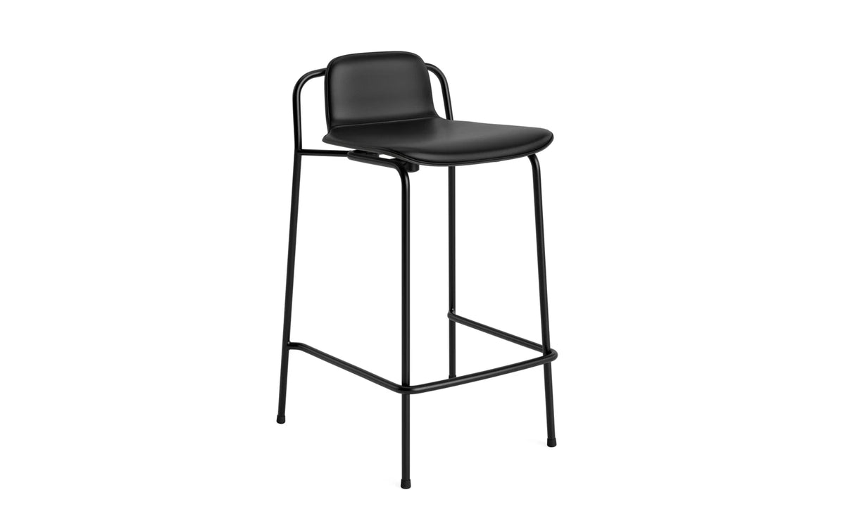Studio Barstuhl 65 cm frontpolster schwarzes Stahl/ schwarz/ Ultra in Ultra 41599 präsentiert im Onlineshop von KAQTU Design AG. Barstuhl ist von Normann Copenhagen