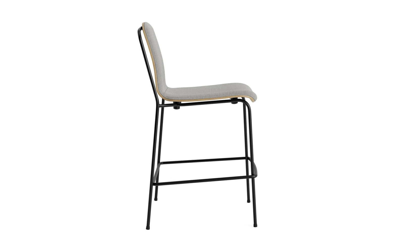 Studio Barstuhl 65 cm frontpolster schwarzes Stahl/ Eiche/ Remix in Remix 133 präsentiert im Onlineshop von KAQTU Design AG. Barstuhl ist von Normann Copenhagen