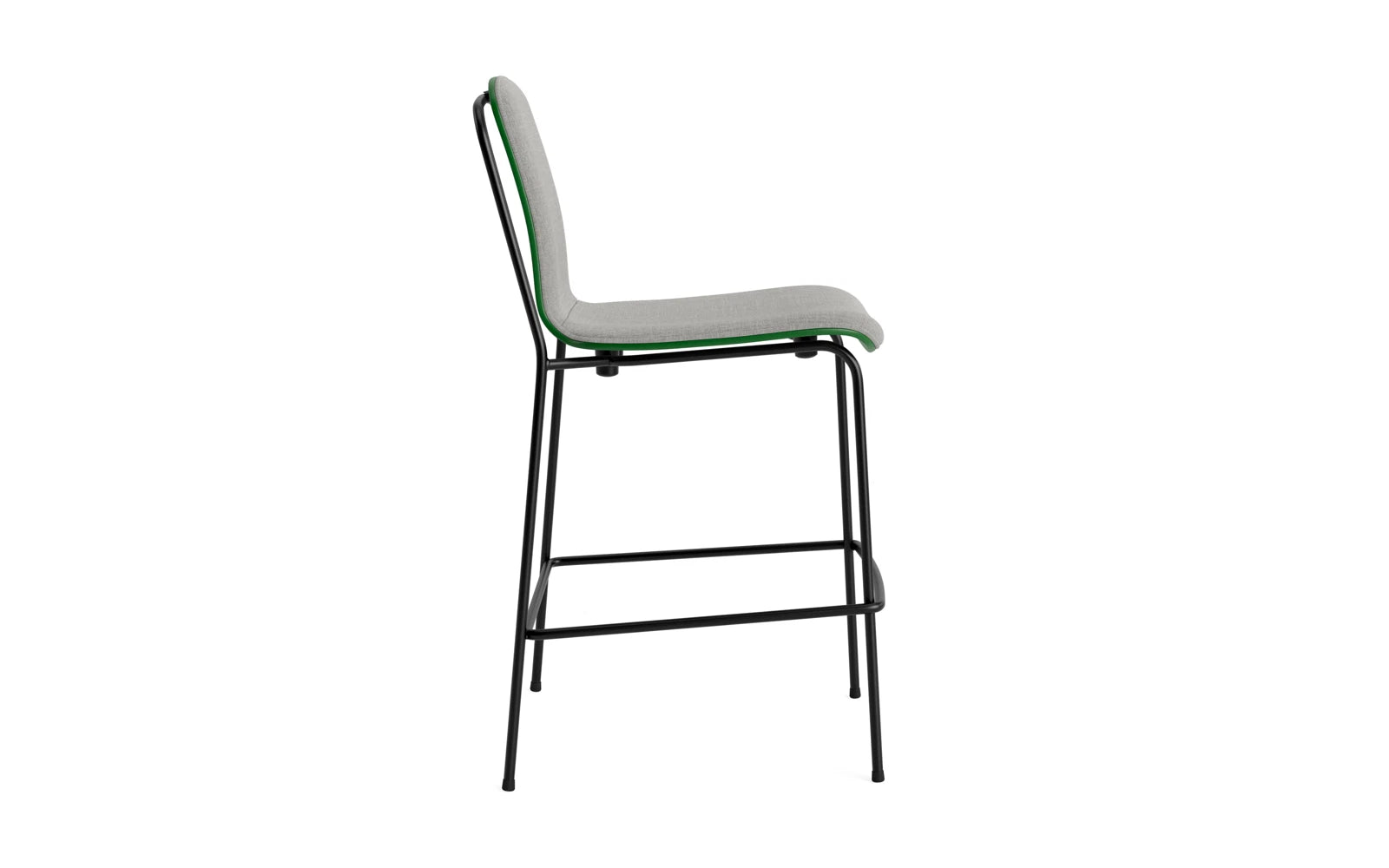 Studio Barstuhl 65 cm frontpolster schwarzes Stahl/ Grün/ Remix in Remix 133 präsentiert im Onlineshop von KAQTU Design AG. Barstuhl ist von Normann Copenhagen