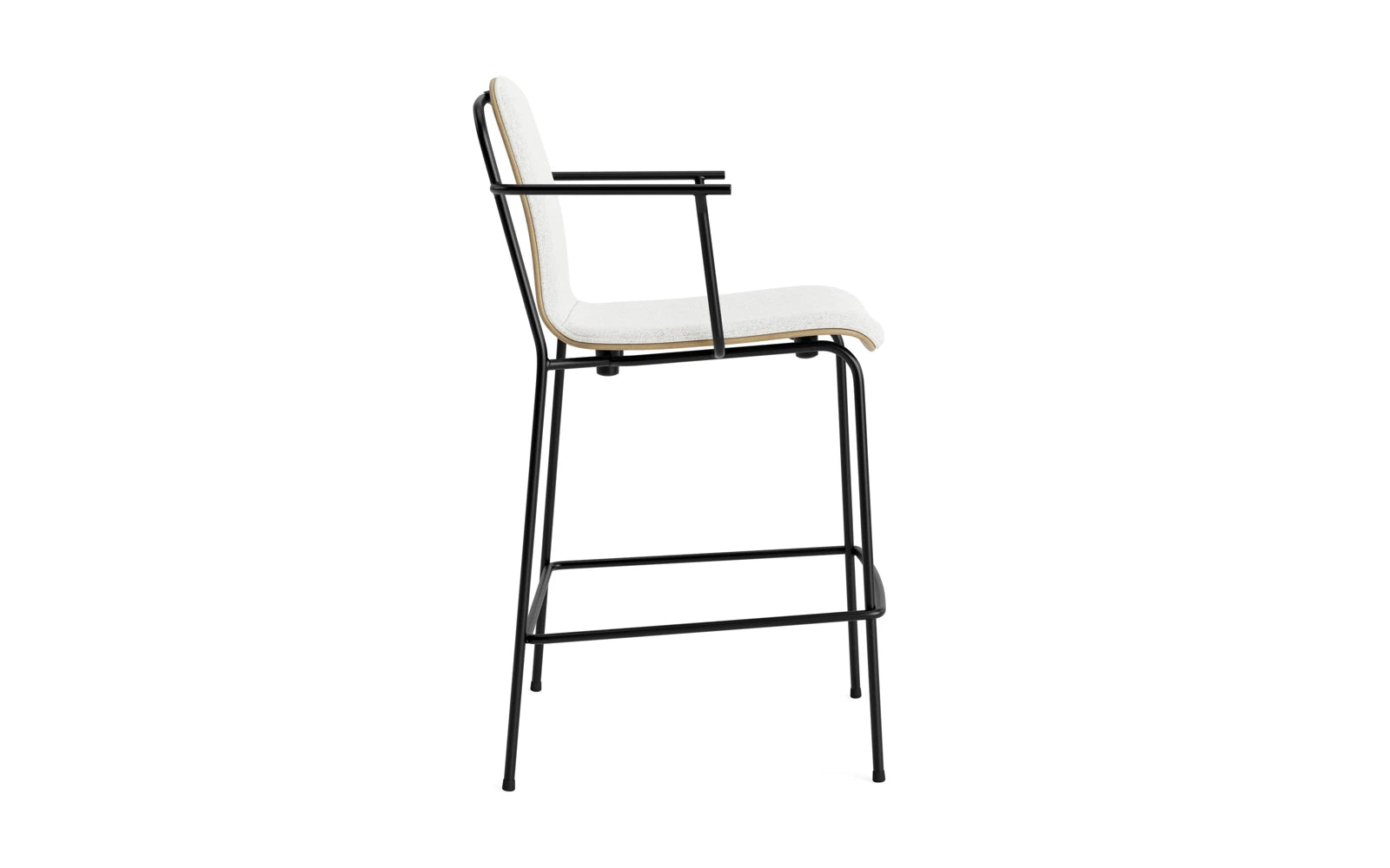 Studio Barstuhl mit Armlehne 65 cm frontpolster schwarzes Stahl/ Eiche/ Hallingdal in Hallingdal 110 präsentiert im Onlineshop von KAQTU Design AG. Barstuhl ist von Normann Copenhagen