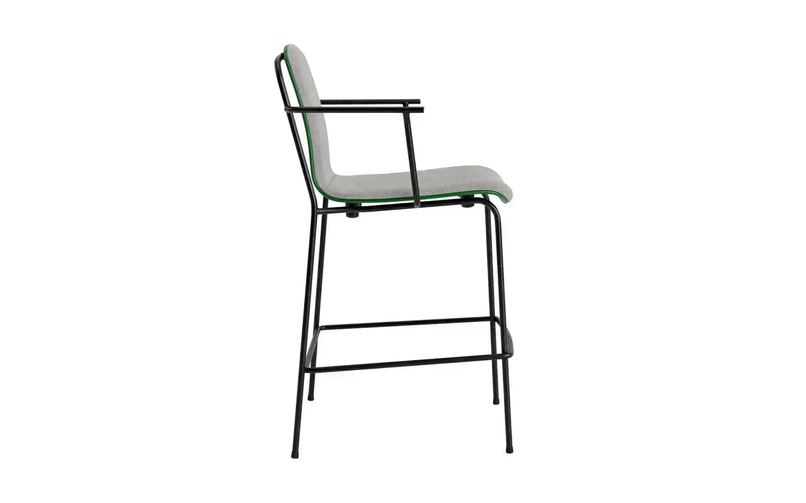 Studio Barstuhl 65 cm frontpolster schwarzes Stahl/ Grün/ Remix in Remix 133 präsentiert im Onlineshop von KAQTU Design AG. Barstuhl ist von Normann Copenhagen