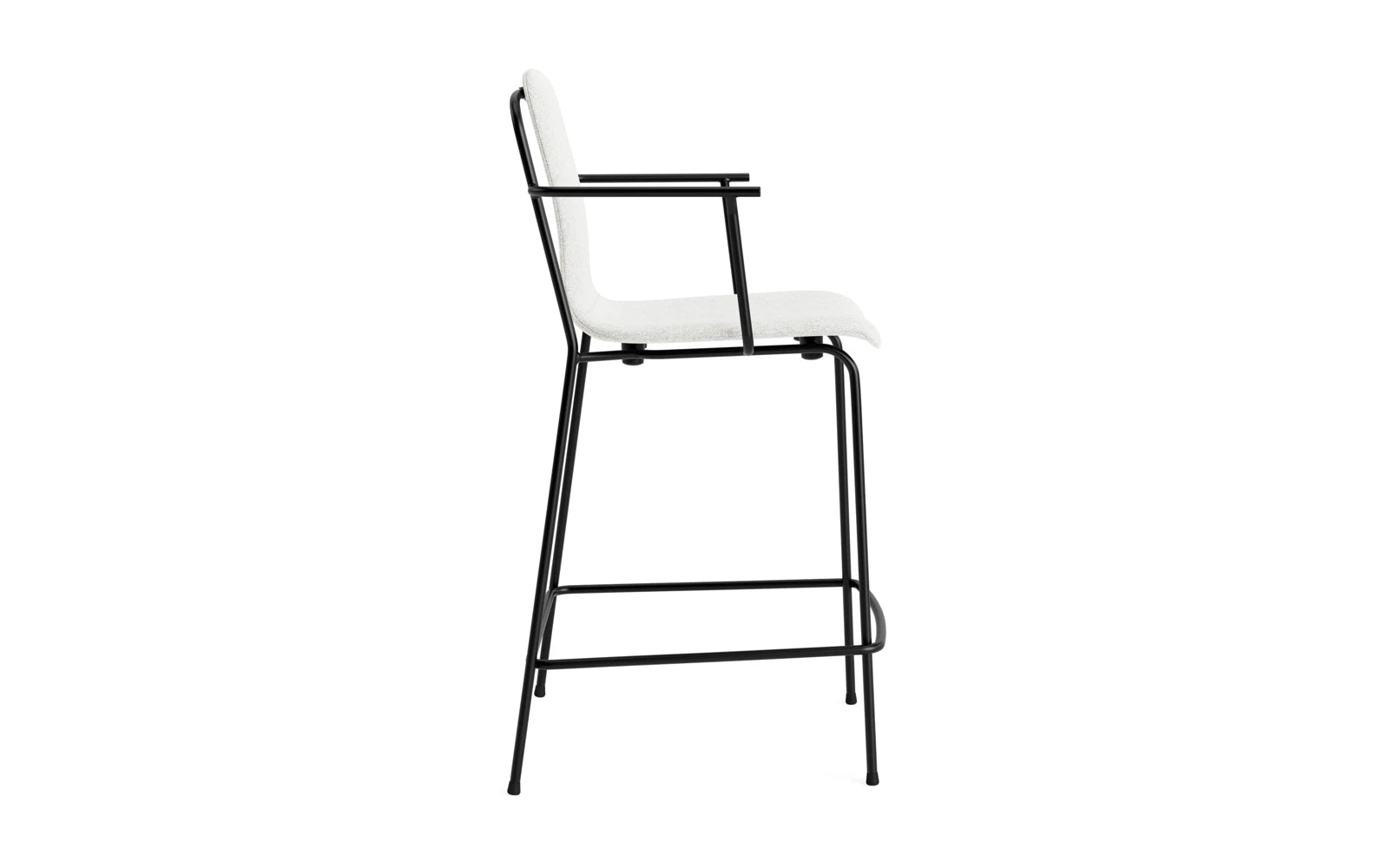Studio Barstuhl mit Armlehne 65 cm gepolstert schwarzes Stahl/ Hallingdal in Hallingdal 110 präsentiert im Onlineshop von KAQTU Design AG. Barstuhl ist von Normann Copenhagen