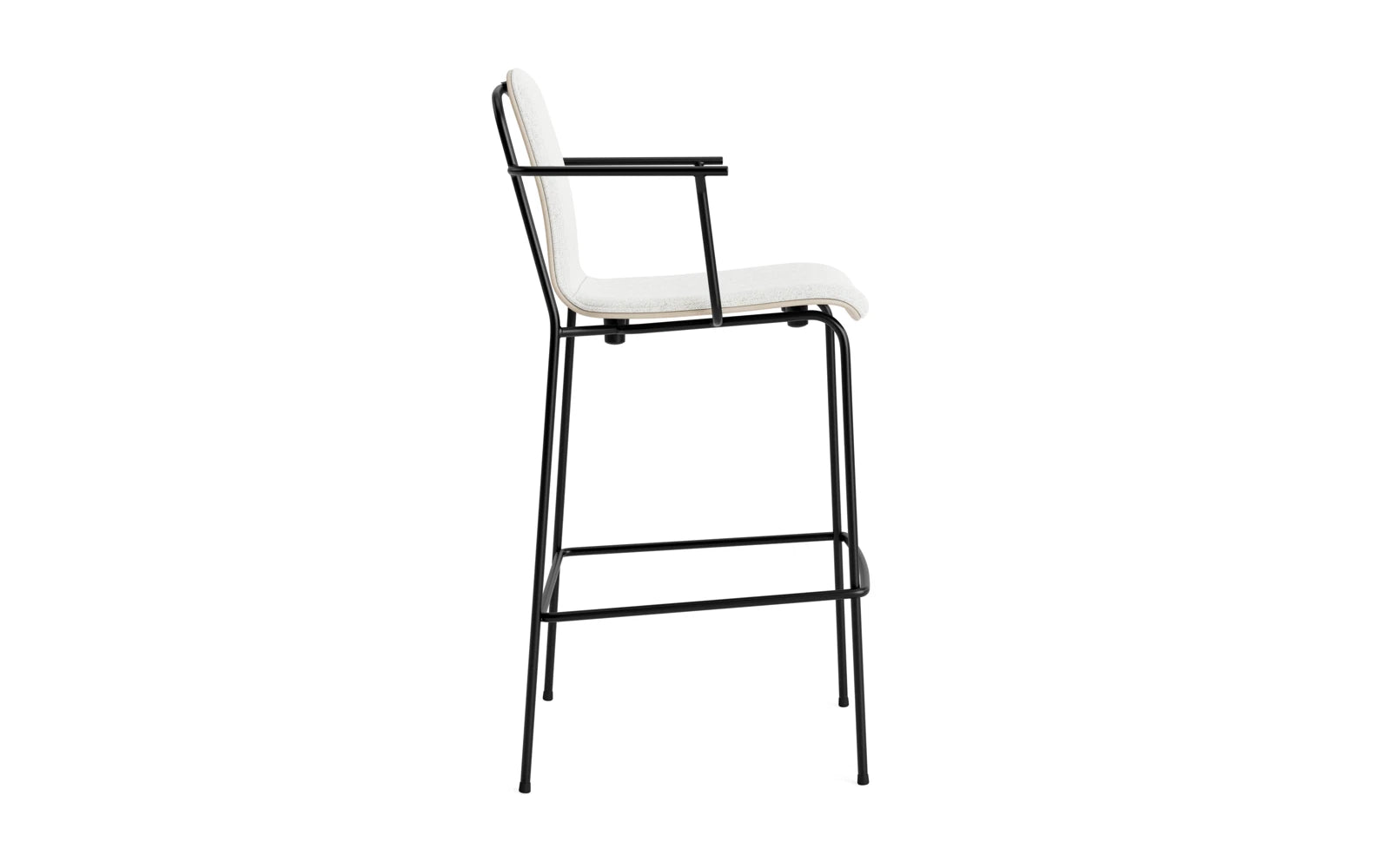 Studio Barstuhl mit Armlehne 75 cm frontpolster schwarzes Stahl/ Hellgrau/ Hallingdal in Hallingdal 110 präsentiert im Onlineshop von KAQTU Design AG. Barstuhl ist von Normann Copenhagen