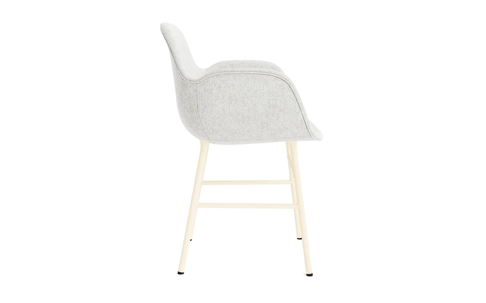Form Lehnstuhl gepolstert Creme stahl Hallingdal in Hallingdal 110 präsentiert im Onlineshop von KAQTU Design AG. Stuhl mit Armlehne ist von Normann Copenhagen