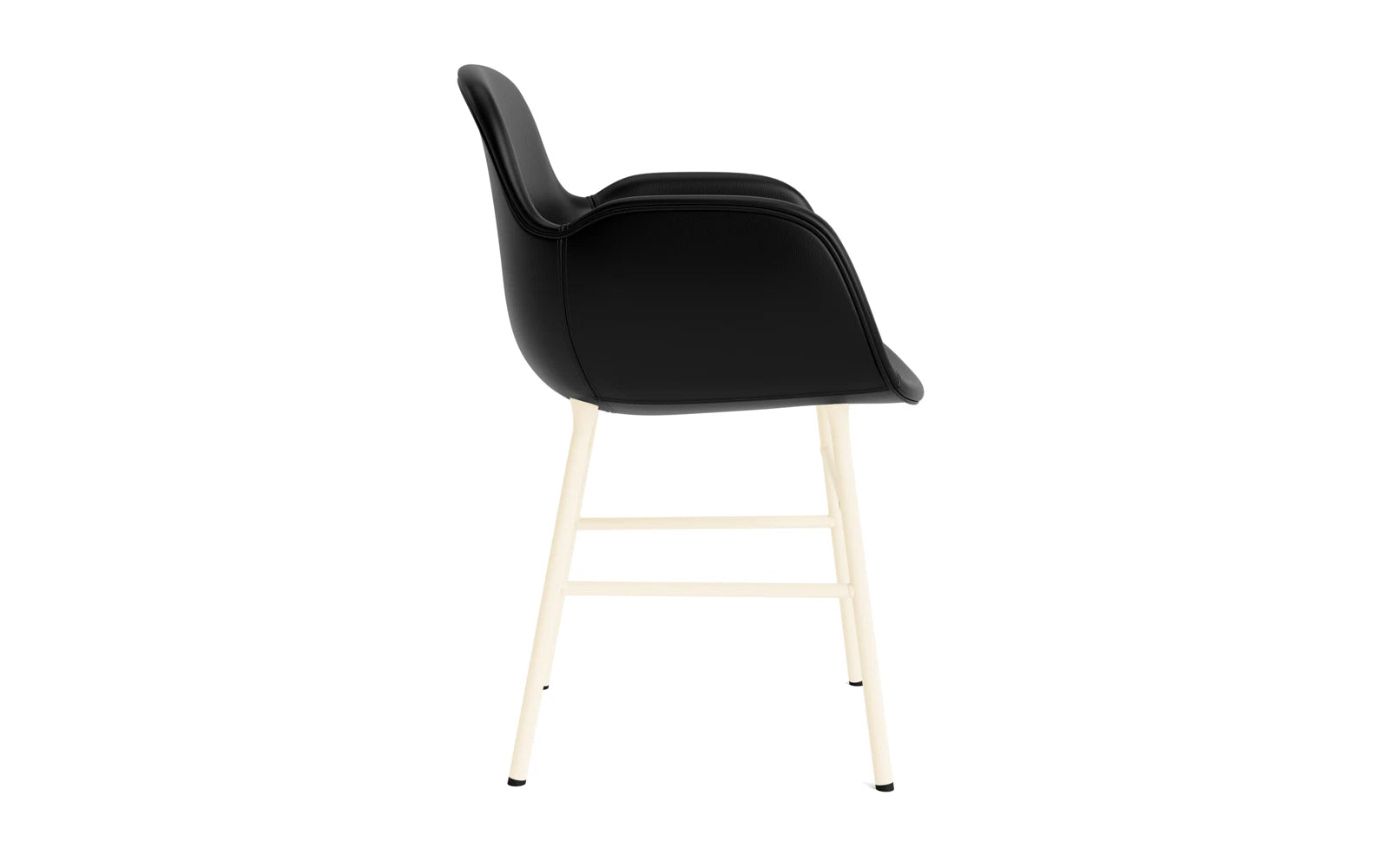 Form Lehnstuhl gepolstert Creme Stahl Ultra Leder in Ultra 41599 präsentiert im Onlineshop von KAQTU Design AG. Stuhl mit Armlehne ist von Normann Copenhagen