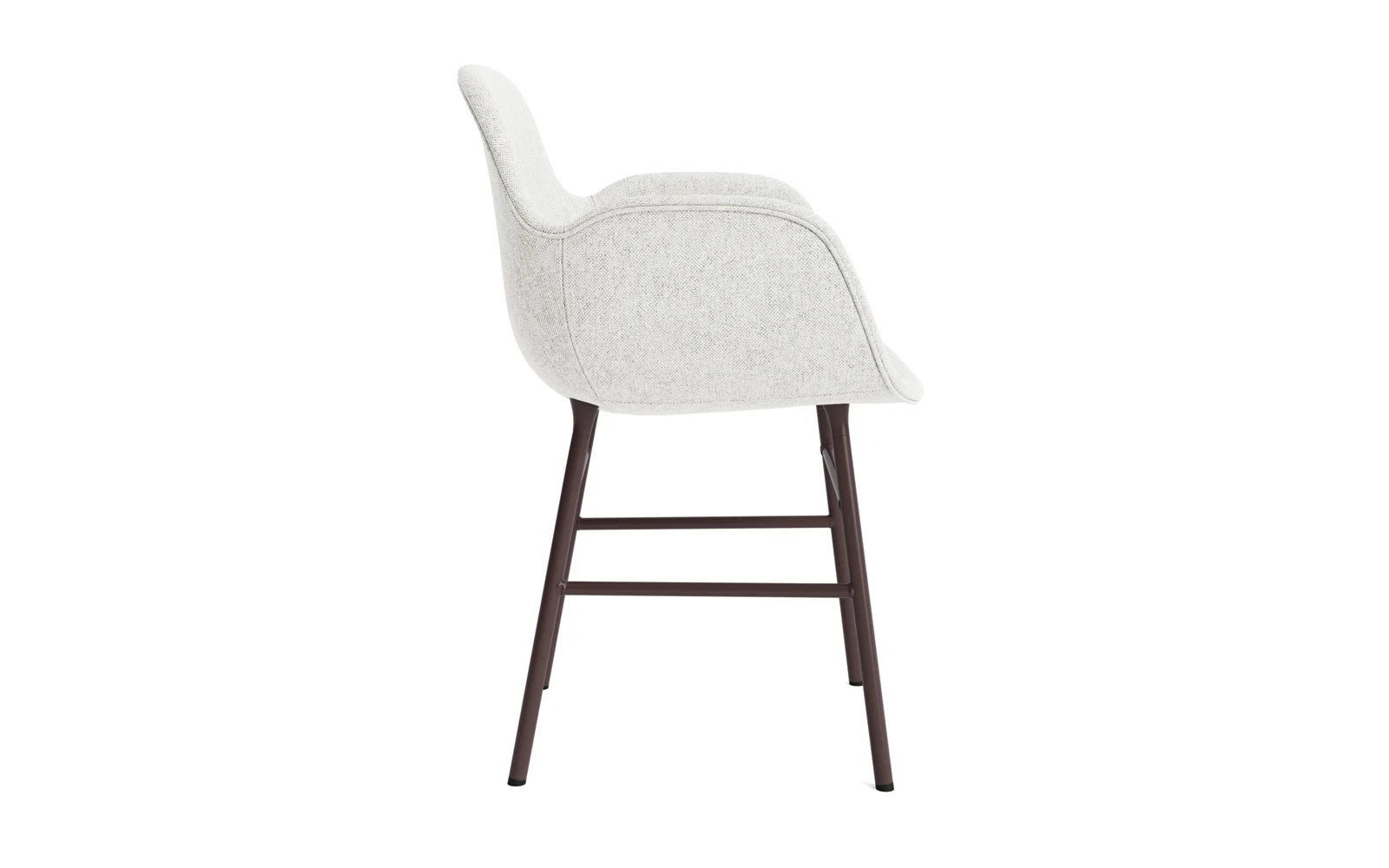 Form Lehnstuhl gepolstert Braun stahl Hallingdal in Hallingdal 110 präsentiert im Onlineshop von KAQTU Design AG. Stuhl mit Armlehne ist von Normann Copenhagen