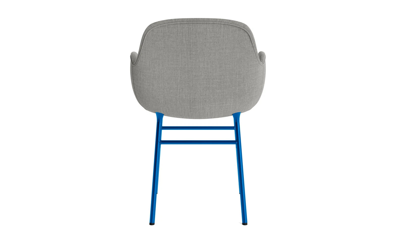 Form Lehnstuhl gepolstert Leuchtendes Blau Stahl Remix in Remix 133 präsentiert im Onlineshop von KAQTU Design AG. Stuhl mit Armlehne ist von Normann Copenhagen