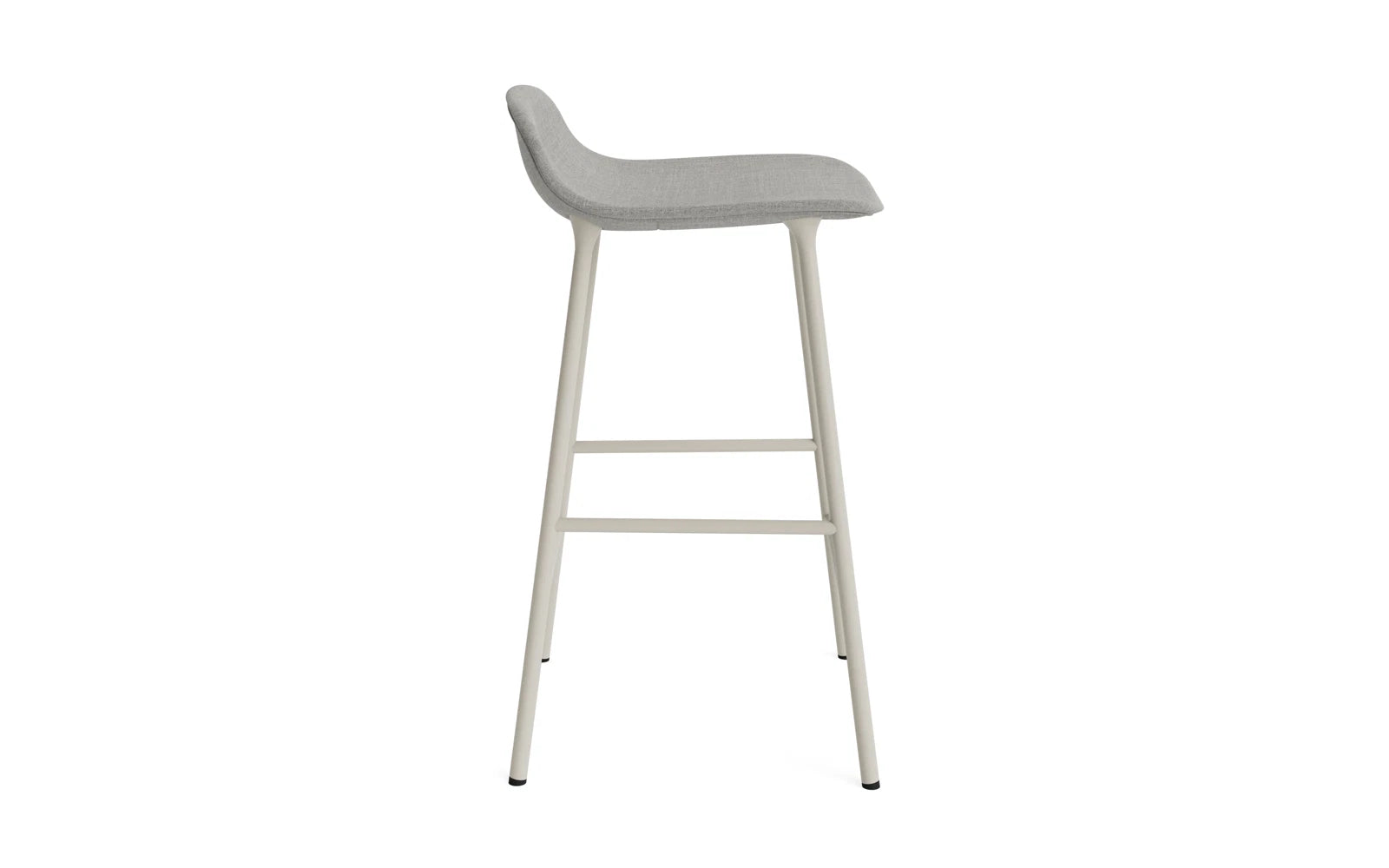 Form Barstuhl 65 cm gepolstert hellgrau Stahl Remix in Remix 133 präsentiert im Onlineshop von KAQTU Design AG. Barstuhl ist von Normann Copenhagen
