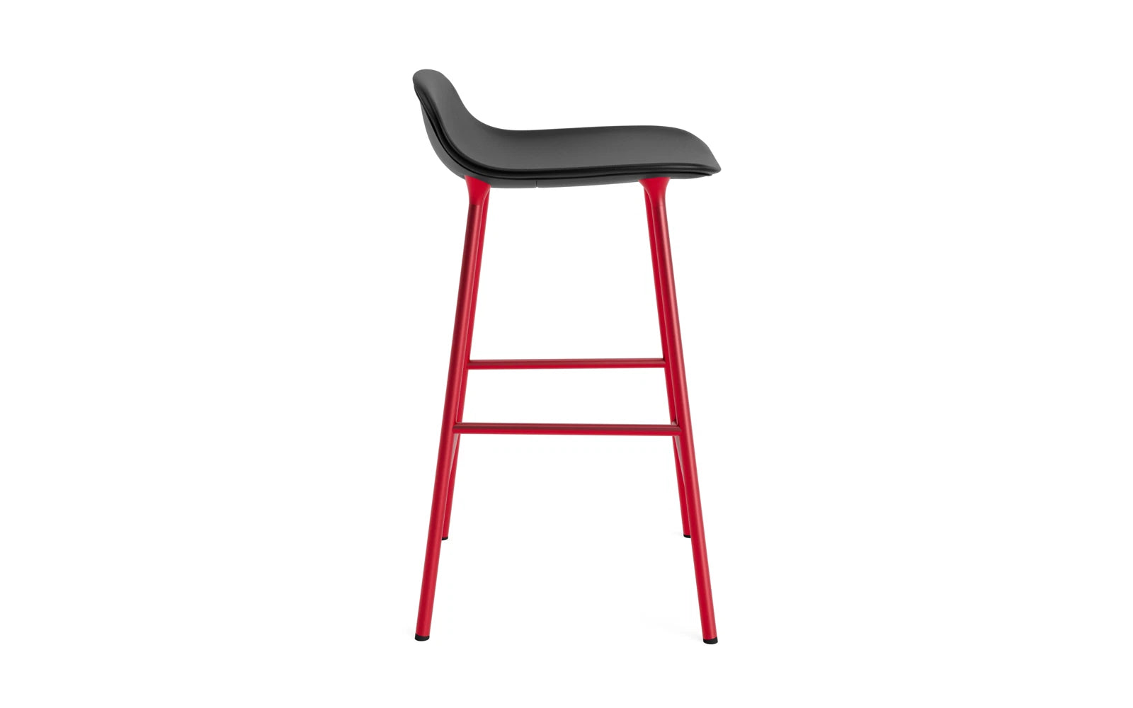 Form Barstuhl 65 cm gepolstert leuchtendes rot Stahl Ultra in Ultra 41599 präsentiert im Onlineshop von KAQTU Design AG. Barstuhl ist von Normann Copenhagen