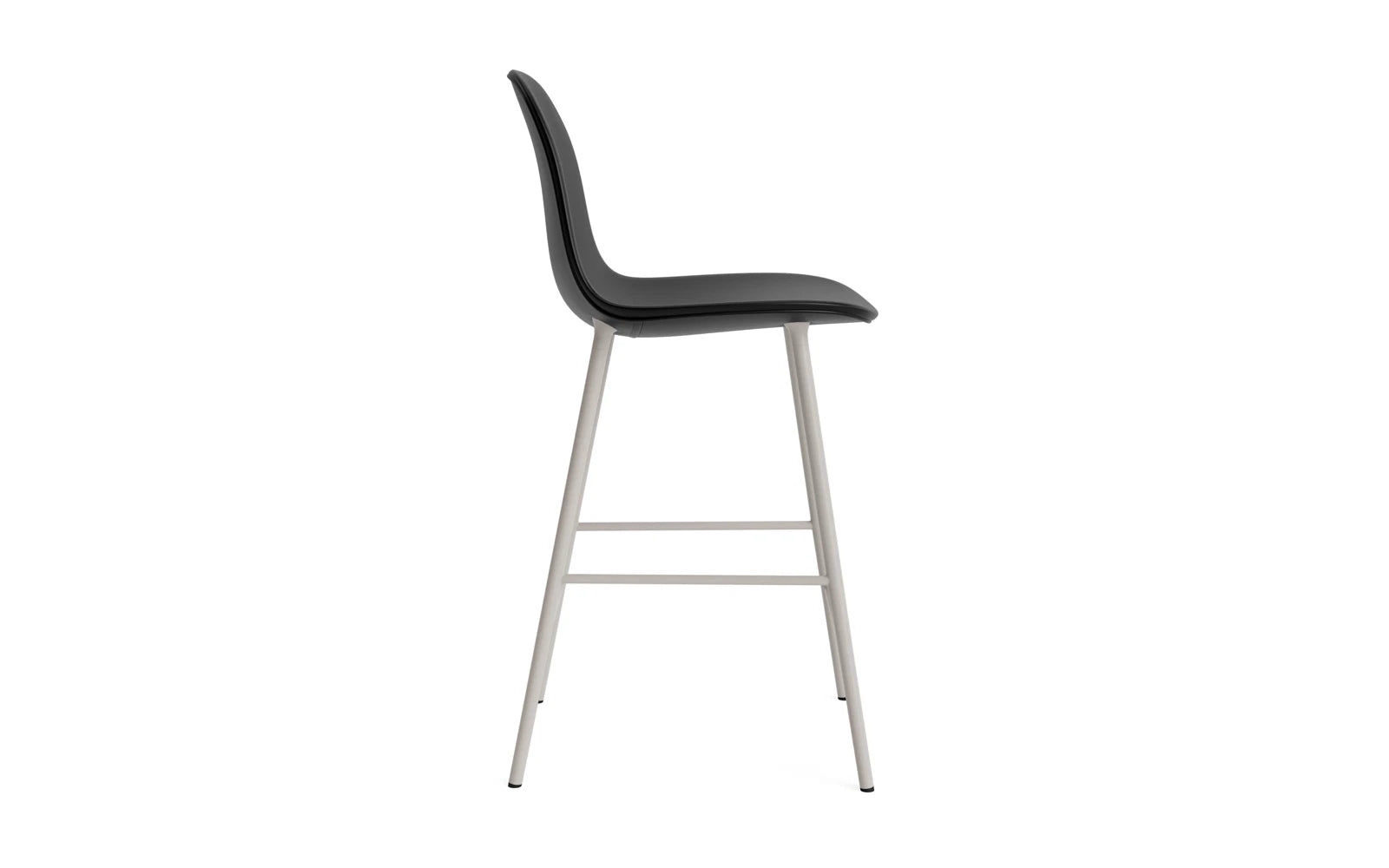 Form Barstuhl 75 cm gepolstert Warmes grau stahl/Ultra leder in Ultra 41599 präsentiert im Onlineshop von KAQTU Design AG. Barstuhl ist von Normann Copenhagen