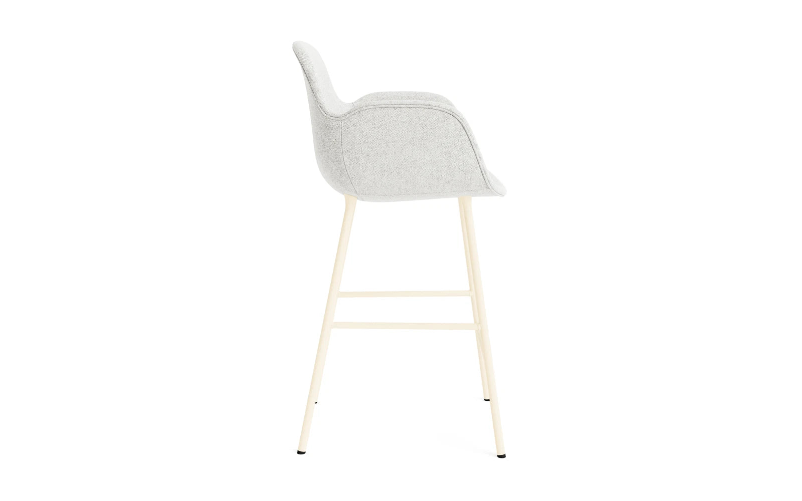 Form Barstuhl mit Armlehne 65 cm gepolstert Creme Stahl Hallingdal in Hallingdal 110 präsentiert im Onlineshop von KAQTU Design AG. Barstuhl ist von Normann Copenhagen