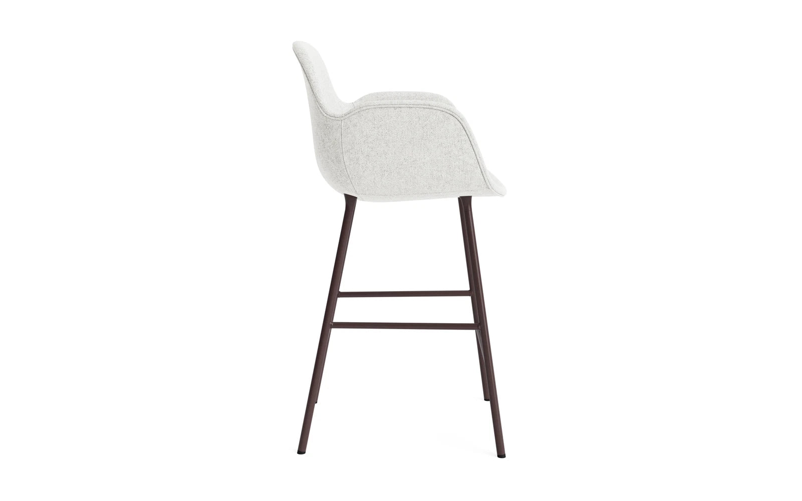 Form Barstuhl mit Armlehne 65 cm gepolstert Braun Stahl Hallingdal in Hallingdal 110 präsentiert im Onlineshop von KAQTU Design AG. Barstuhl ist von Normann Copenhagen