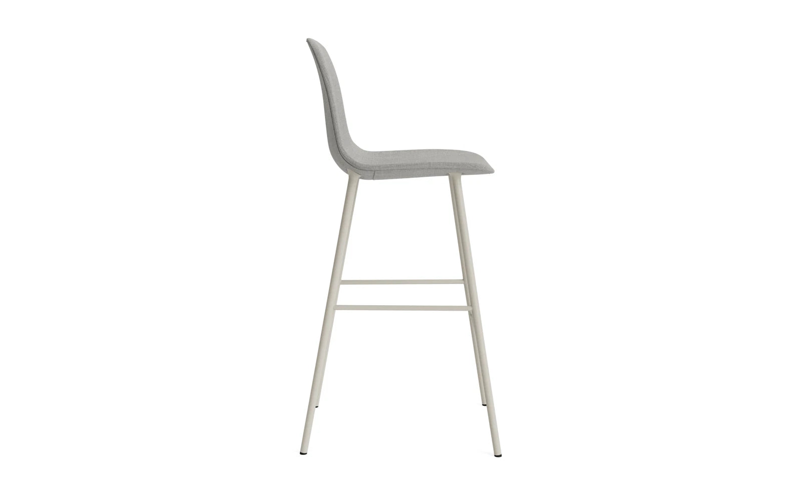 Form Barstuhl 75 cm gepolstert Hellgrau Stahl Remix in Remix 133 präsentiert im Onlineshop von KAQTU Design AG. Barstuhl ist von Normann Copenhagen