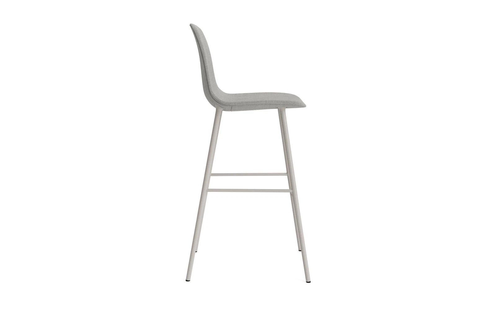 Form Barstuhl 75 cm gepolstert  Warmes grau Stahl Remix in Remix 133 präsentiert im Onlineshop von KAQTU Design AG. Barstuhl ist von Normann Copenhagen