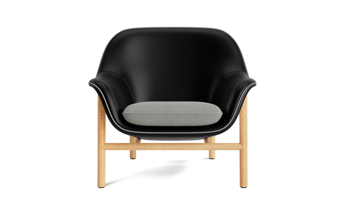 Drape Lounge Sessel tief in Ultra 41599 präsentiert im Onlineshop von KAQTU Design AG. Sessel mit Armlehnen ist von Normann Copenhagen