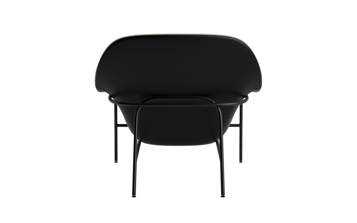 Drape Lounge-Sessel niedrig Schwarz stahl Ultra leder /Hallingdal in Ultra 41599 präsentiert im Onlineshop von KAQTU Design AG. Sessel mit Armlehnen ist von Normann Copenhagen