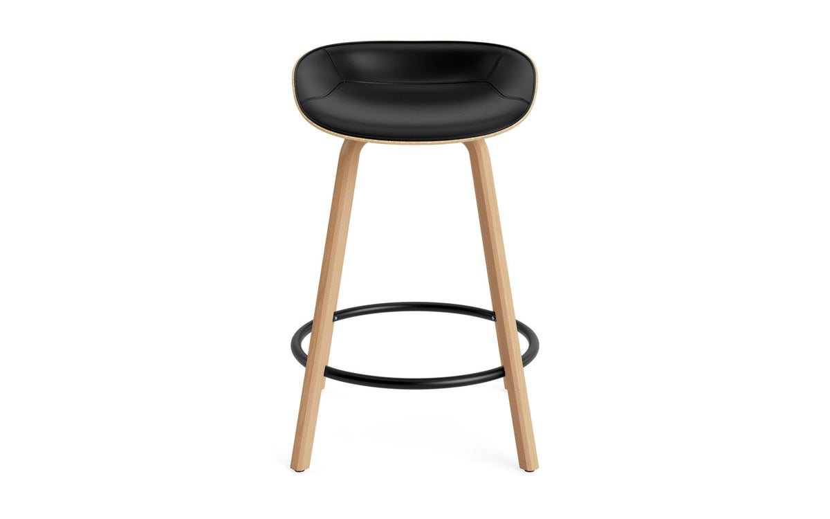 Mat Barstuhl 65 cm Frontpolster Hanffasern Buchenholz/schwarz in Ultra 41599 präsentiert im Onlineshop von KAQTU Design AG. Barstuhl ist von Normann Copenhagen