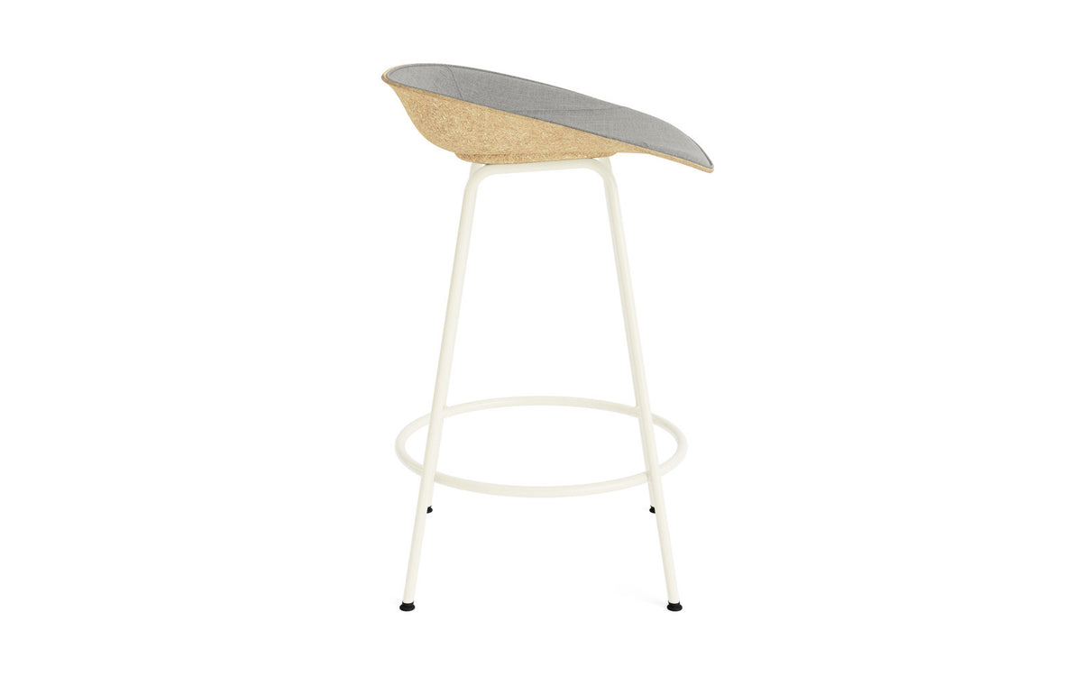 Mat Barstuhl 65 cm Frontpolster Hanffasern creme Stahl in Remix 133 präsentiert im Onlineshop von KAQTU Design AG. Barstuhl ist von Normann Copenhagen