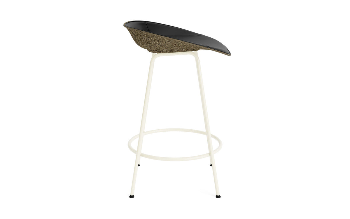 Mat Barstuhl 65 cm Frontpolster Seegras creme Stahl in Ultra 41599 präsentiert im Onlineshop von KAQTU Design AG. Barstuhl ist von Normann Copenhagen