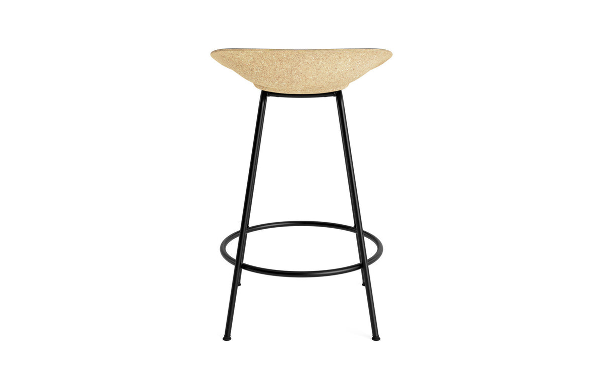Mat Barstuhl 65 cm Frontpolster Hanffasern schwarzes Stahl in Ultra 41599 präsentiert im Onlineshop von KAQTU Design AG. Barstuhl ist von Normann Copenhagen
