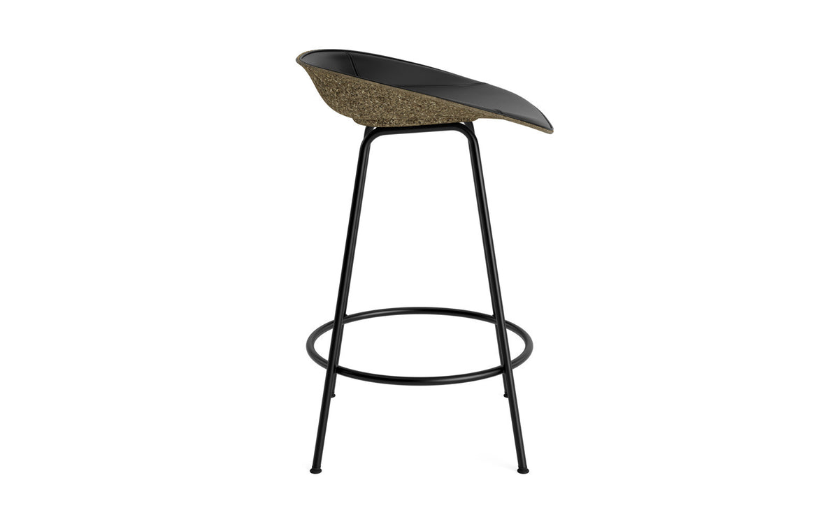 Mat Barstuhl 65 cm Frontpolster Seegras schwartz Stahl in Ultra 41599 präsentiert im Onlineshop von KAQTU Design AG. Barstuhl ist von Normann Copenhagen