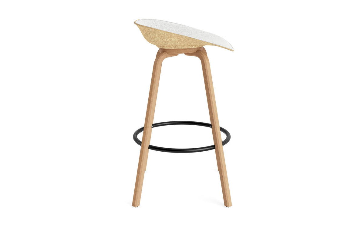 Mat Barstuhl 75 cm Frontpolster Hanffasern Buchenholz/schwarz in Hallingdal 110 präsentiert im Onlineshop von KAQTU Design AG. Barstuhl ist von Normann Copenhagen