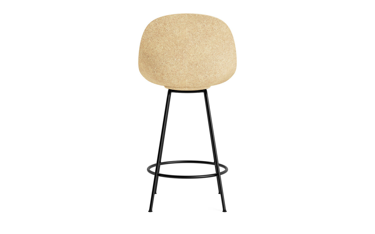 Mat Barstuhl 65 cm Frontpolster Hanffasern schwarzes Stahl in Ultra 41599 präsentiert im Onlineshop von KAQTU Design AG. Barstuhl ist von Normann Copenhagen